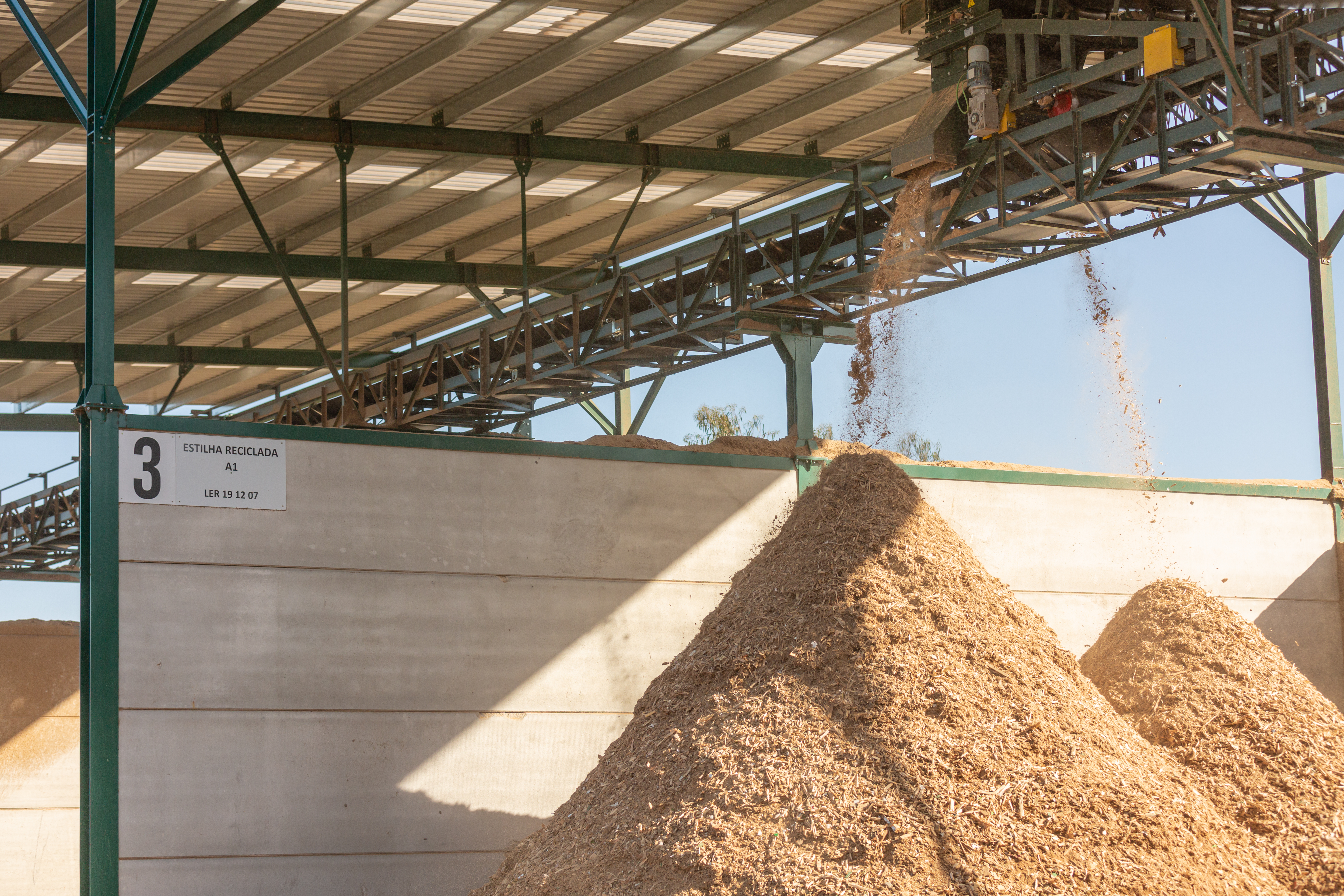 Sonae Arauco invierte más de cinco millones de euros en dos nuevos centros de reciclaje de madera en Portugal